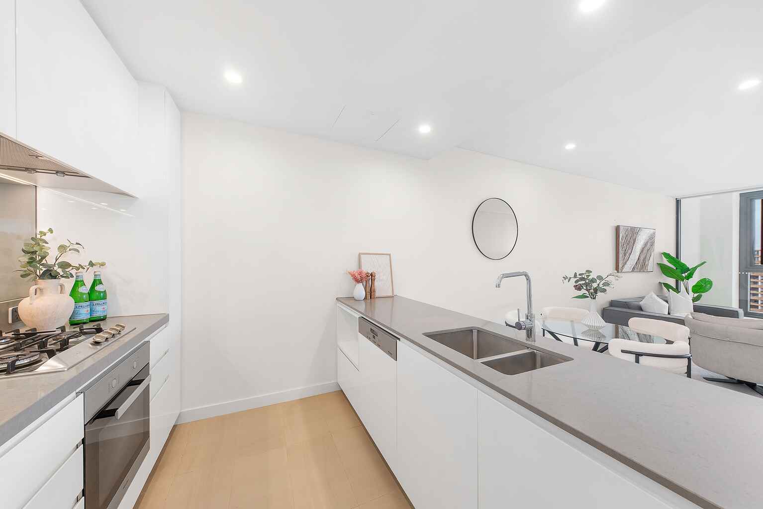 2007/150 Pacific Highway North Sydney