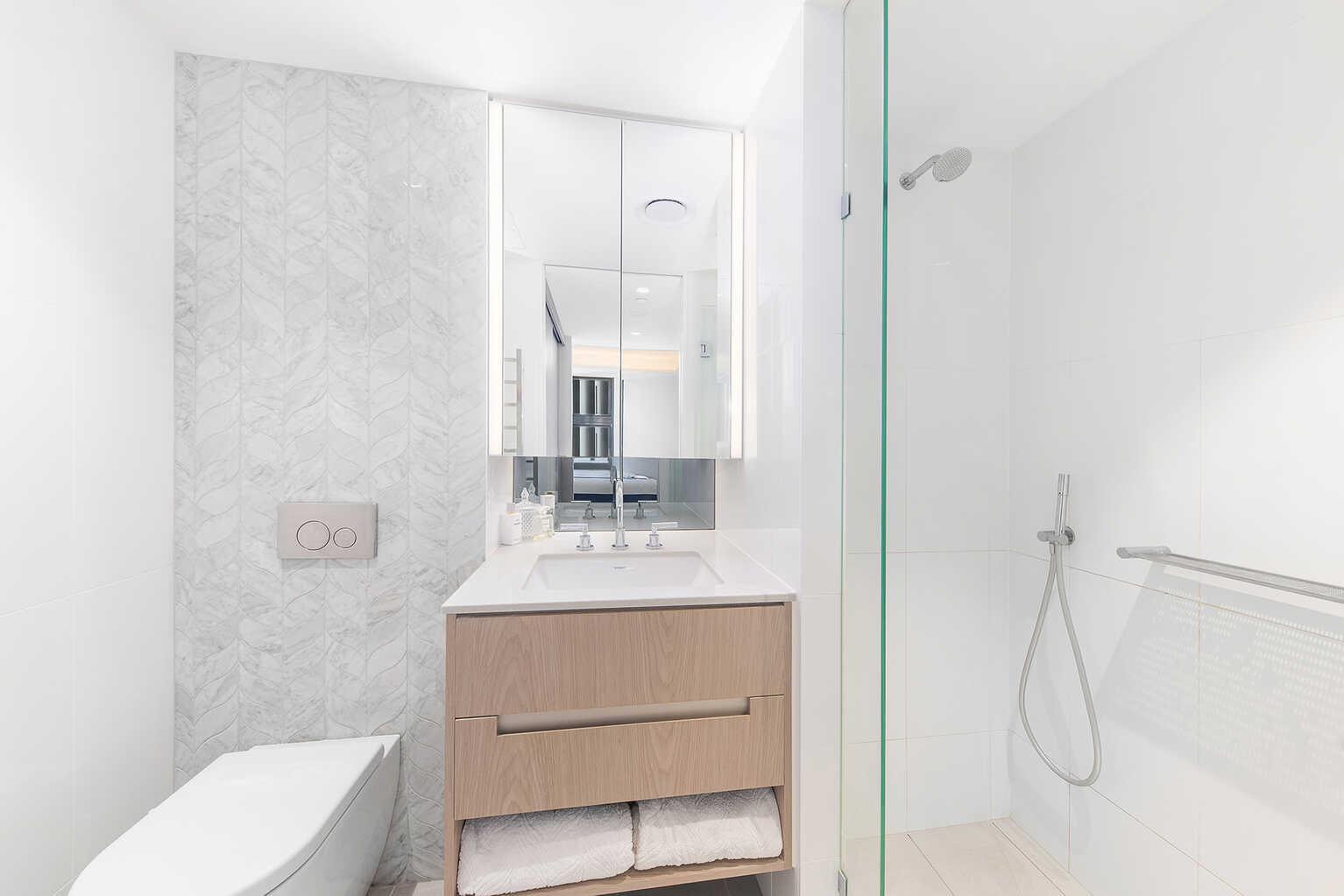406/88 Alfred Street South Milsons Point 406/88 Alfred Street South Milsons Point