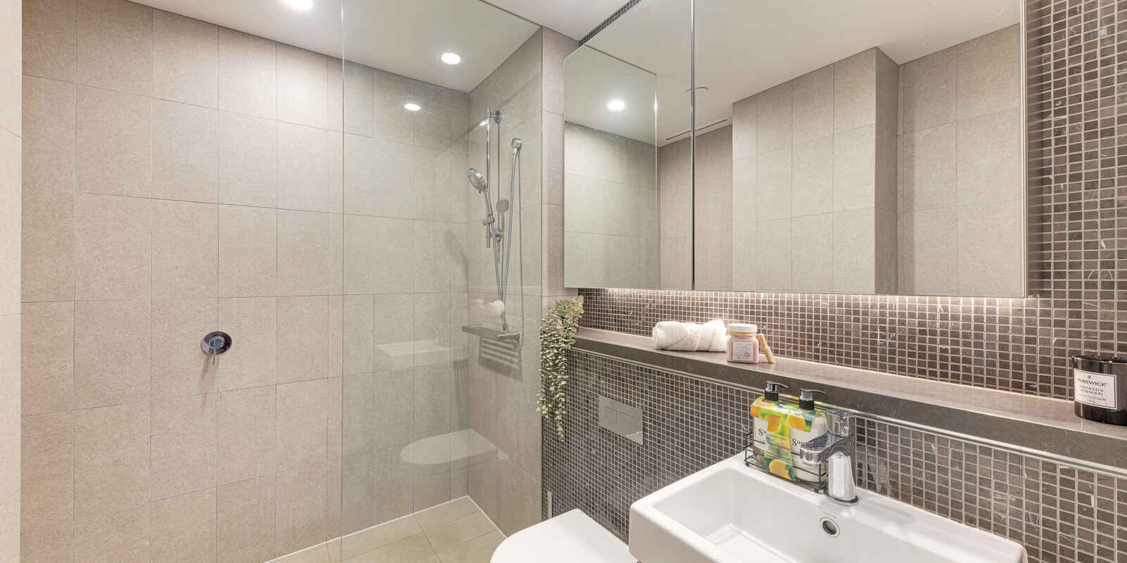 311/225 Pacific Highway North Sydney 311/225 Pacific Highway North Sydney