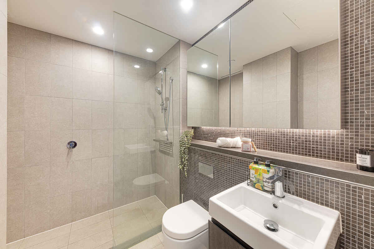 311/225 Pacific Highway North Sydney 311/225 Pacific Highway North Sydney