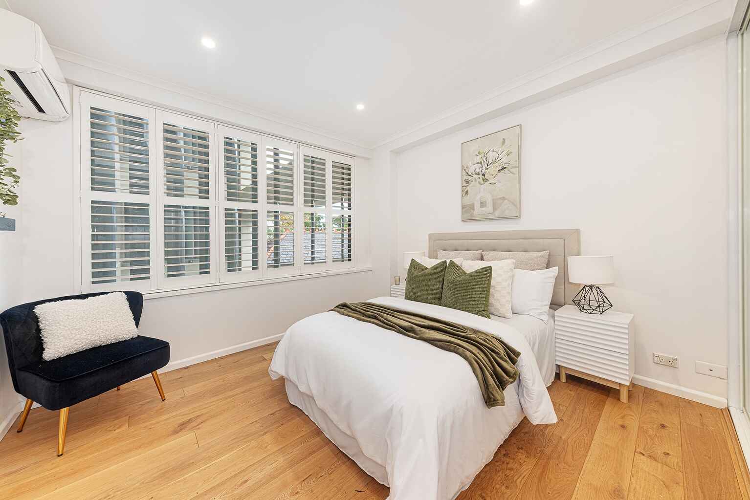 205/2-10 Mount Street North Sydney 205/2-10 Mount Street North Sydney