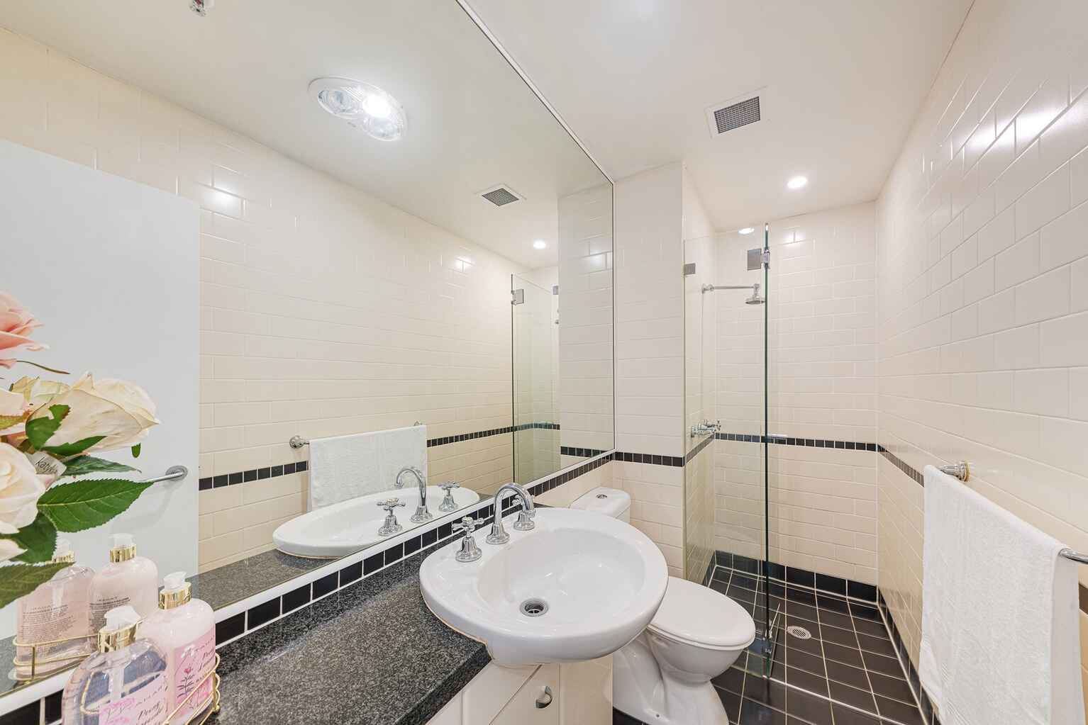 205/2-10 Mount Street North Sydney 205/2-10 Mount Street North Sydney