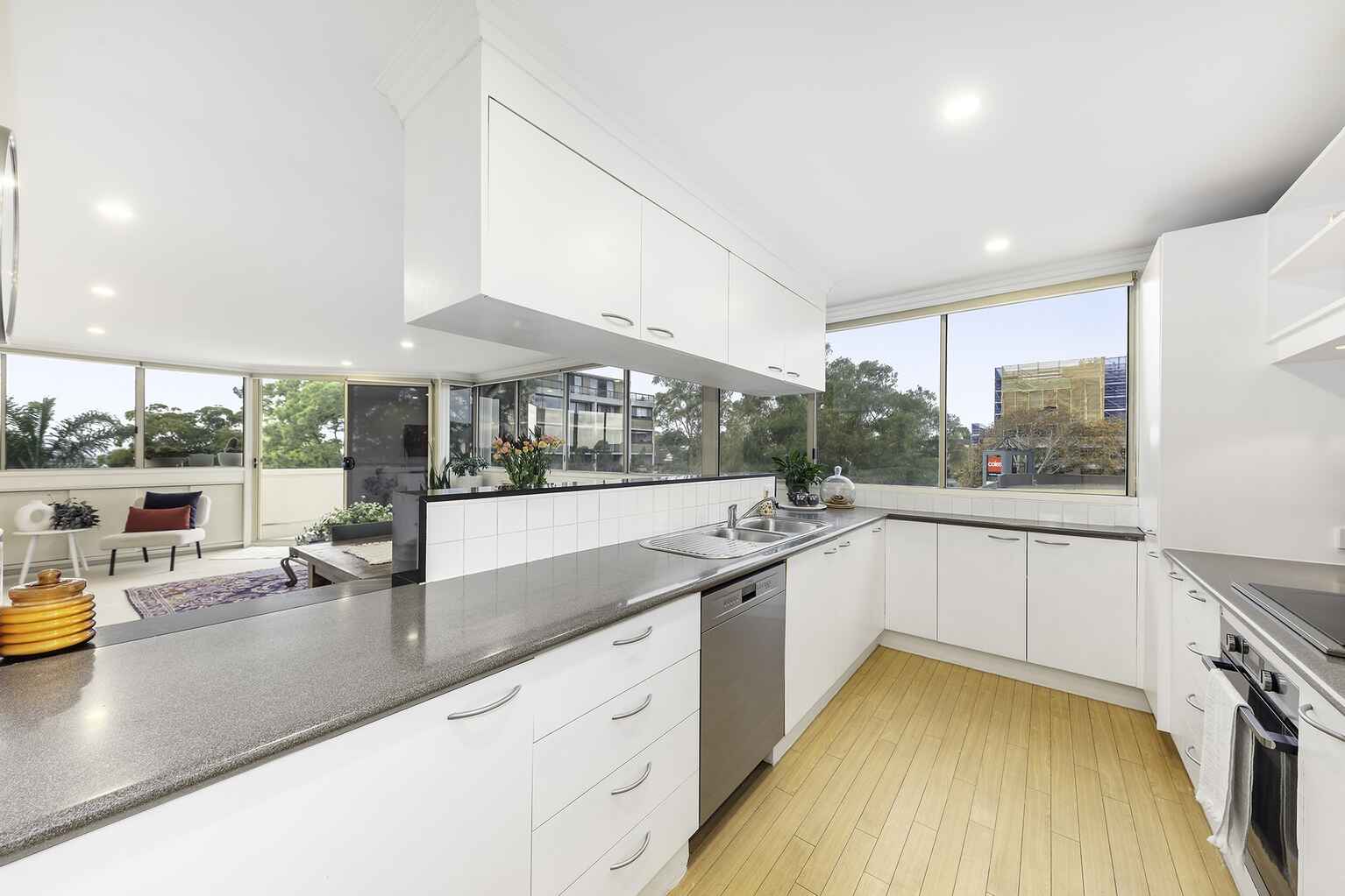 57/19A Young Street Neutral Bay