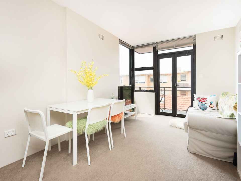 11/21 Moruben Road Mosman