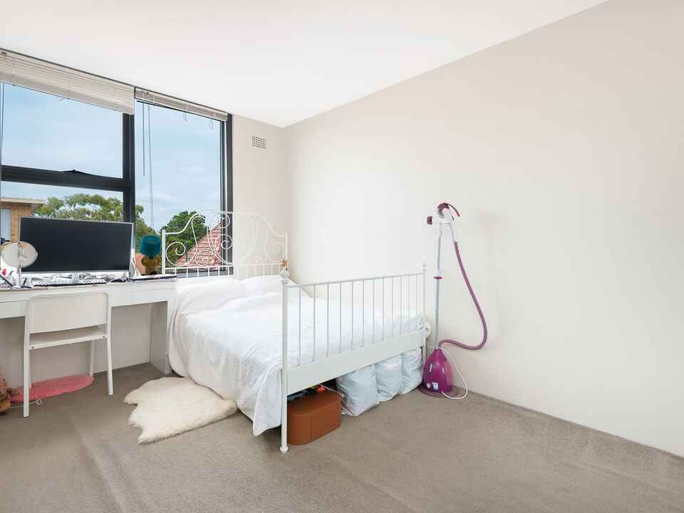11/21 Moruben Road Mosman