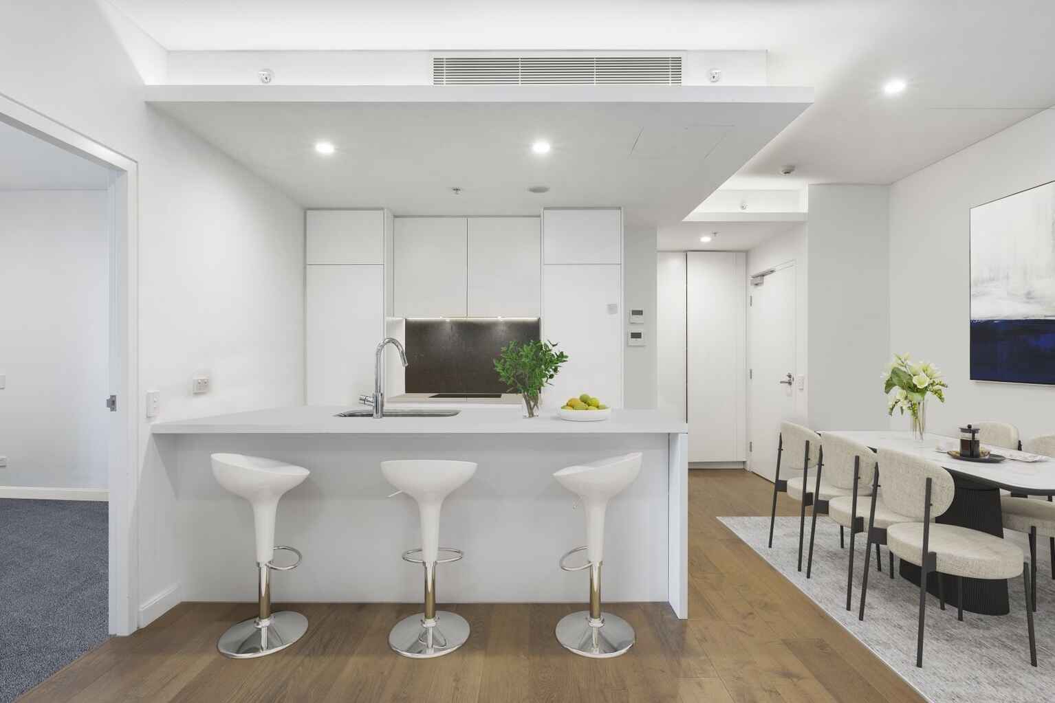 1001/229 Miller Street North Sydney