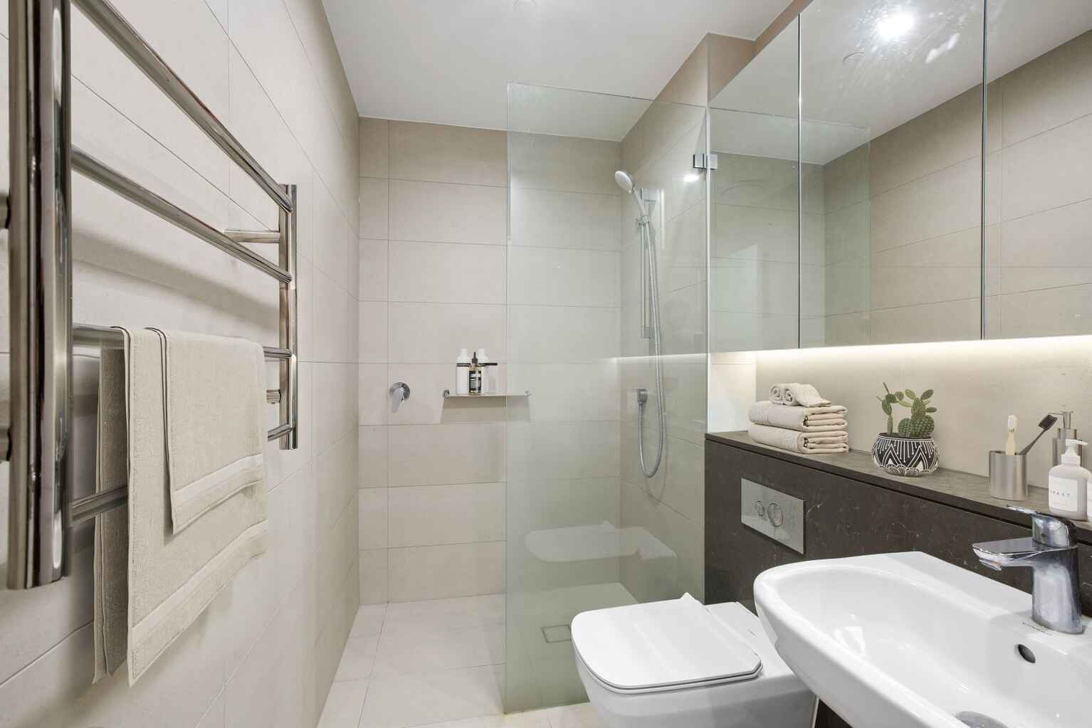 1001/229 Miller Street North Sydney