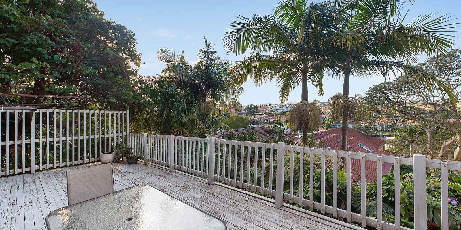 2/111 Carabella Street Kirribilli