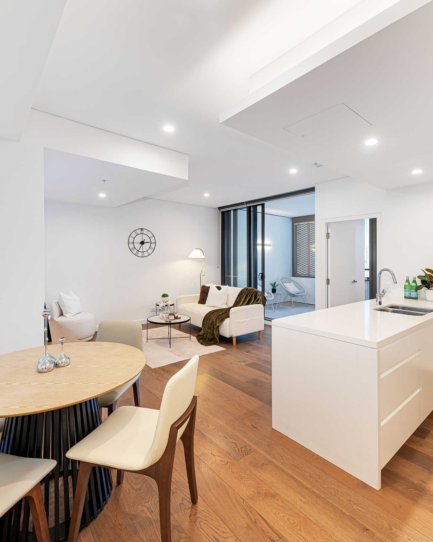 1201/229 Miller Street North Sydney, Sydney - Thumbnail 2