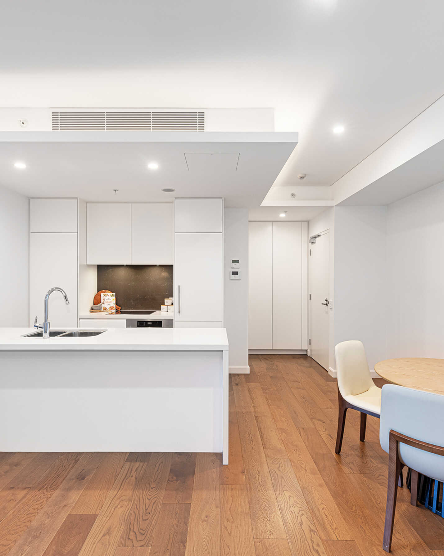 1201/229 Miller Street North Sydney, Sydney - Thumbnail 5