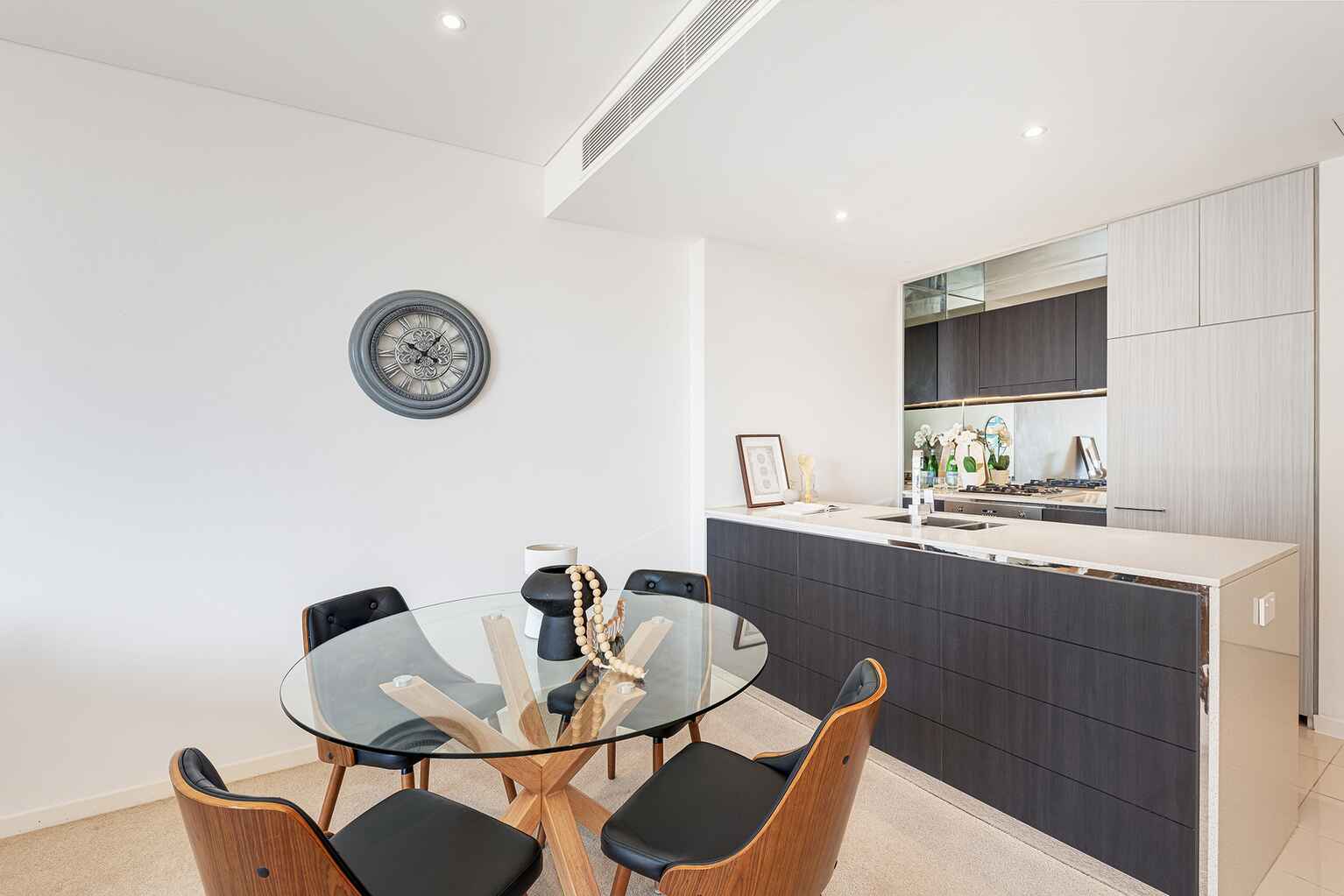 810/211 Pacific Highway North Sydney 810/211 Pacific Highway North Sydney