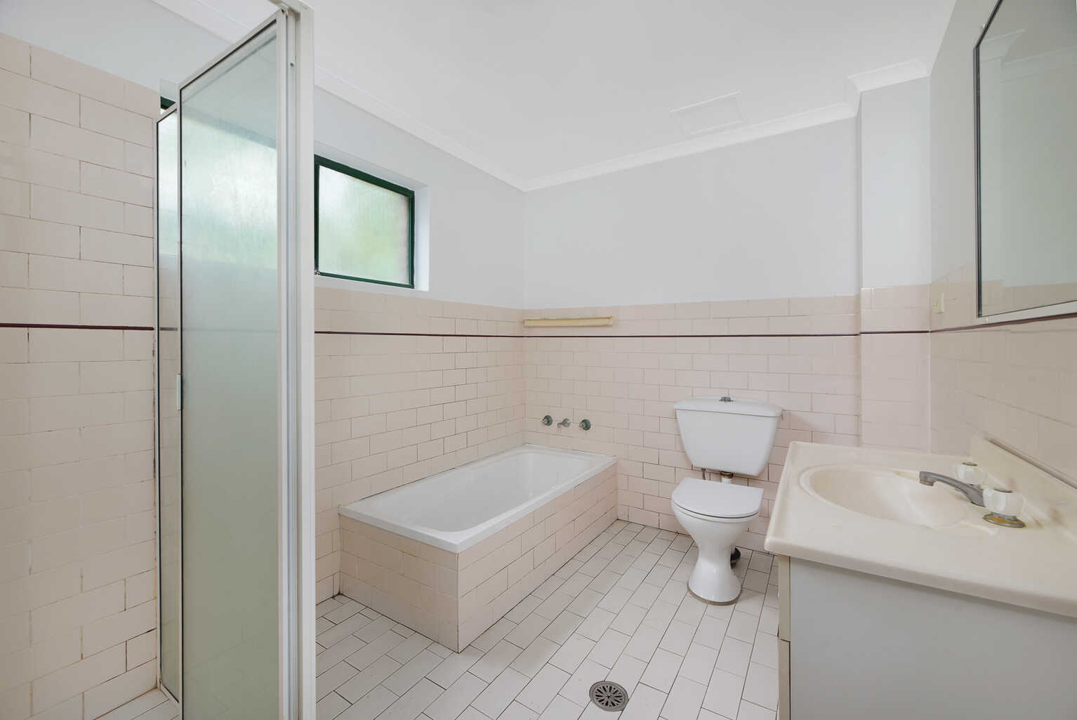 10/23-27 Parkes Road Artarmon