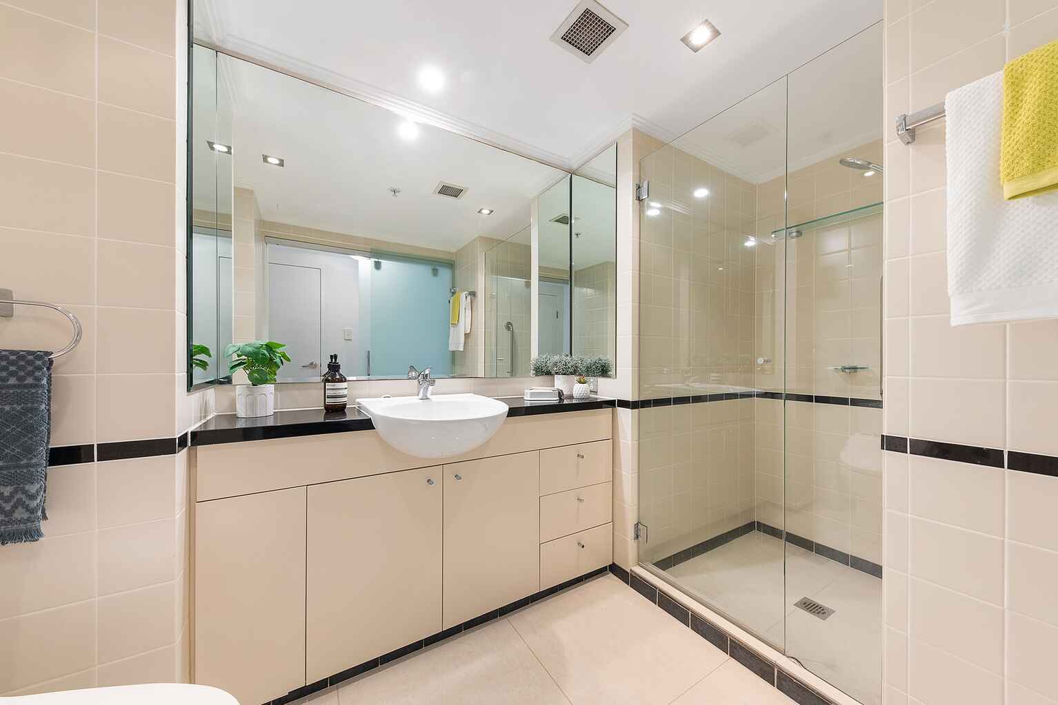 2202/1 Sergeants Lane St Leonards