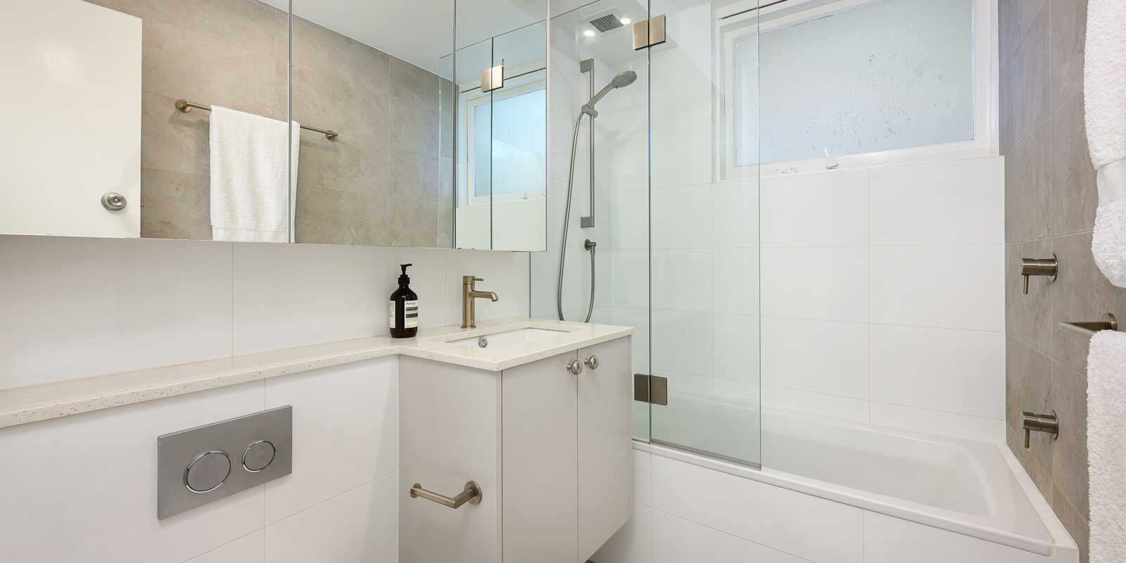 18/96 Ourimbah Road Mosman