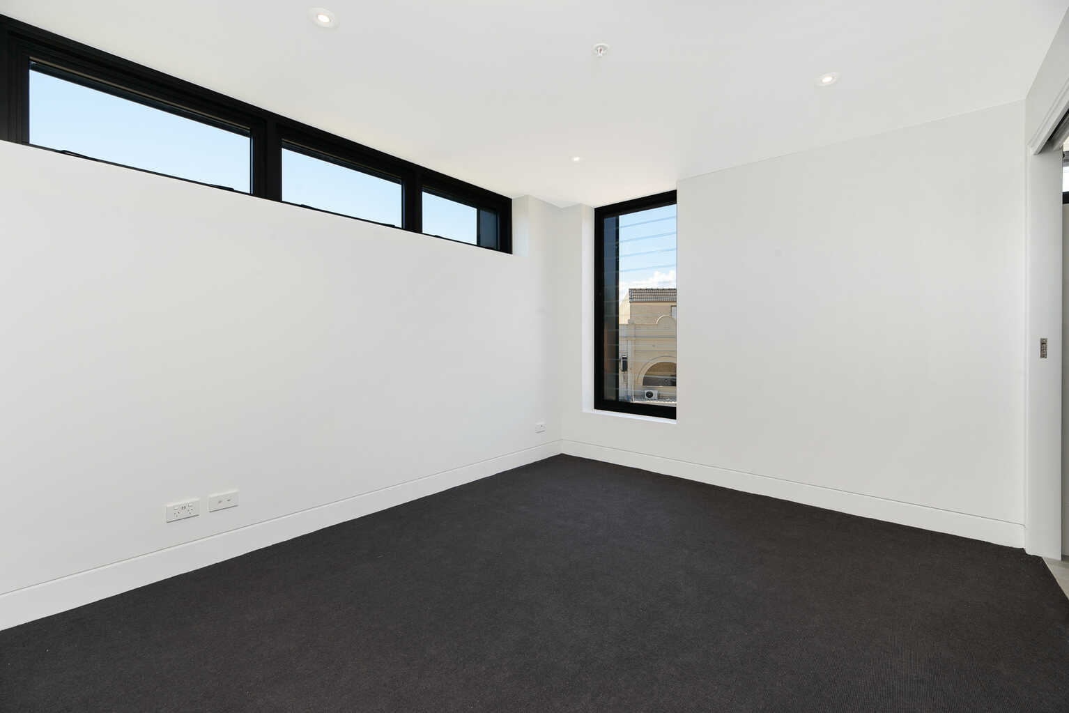 13/211 Military Road Cremorne