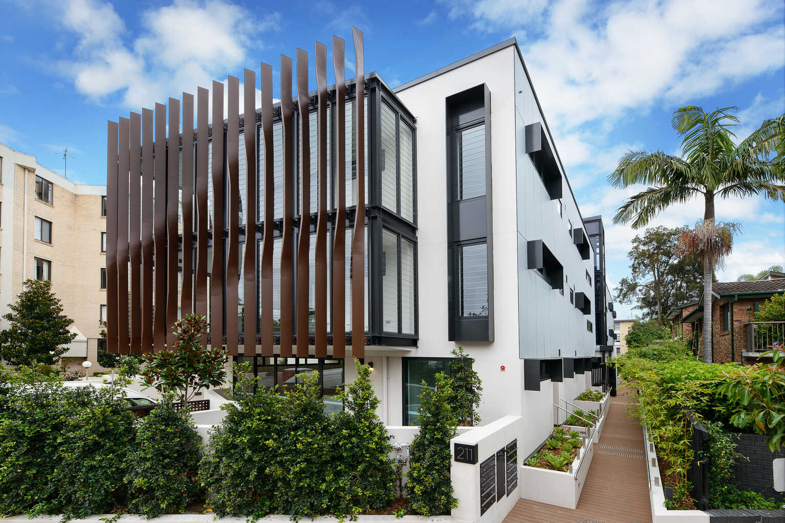 13/211 Military Road Cremorne