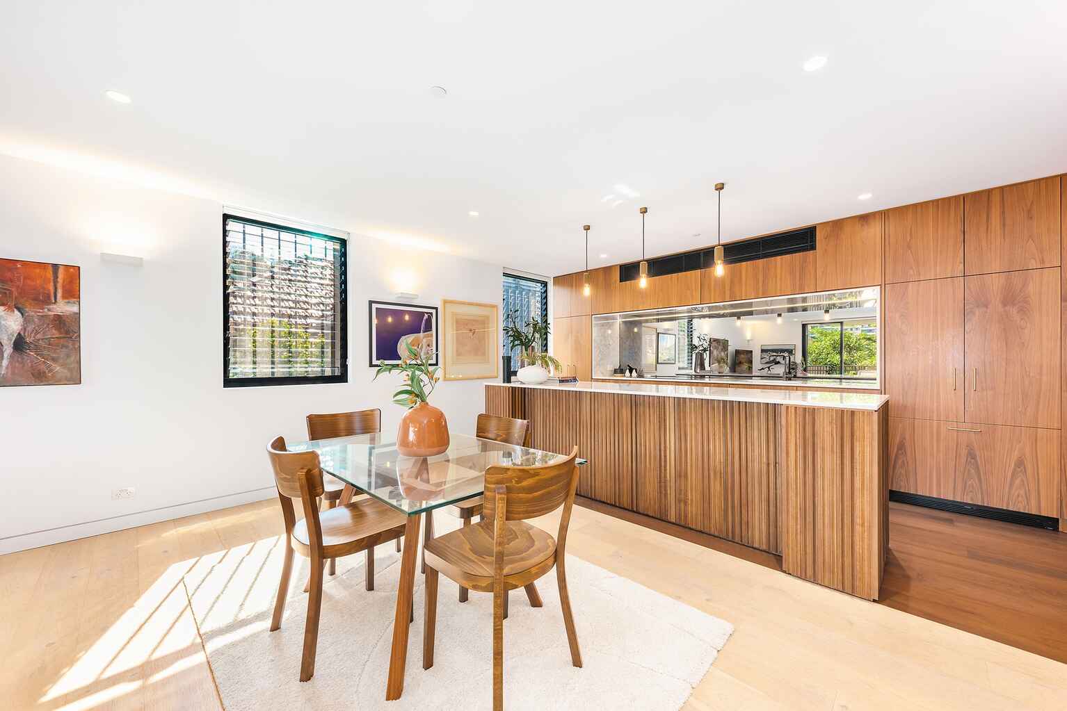 2/15 Montpelier Street Neutral Bay