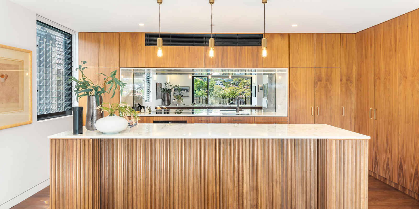 2/15 Montpelier Street Neutral Bay