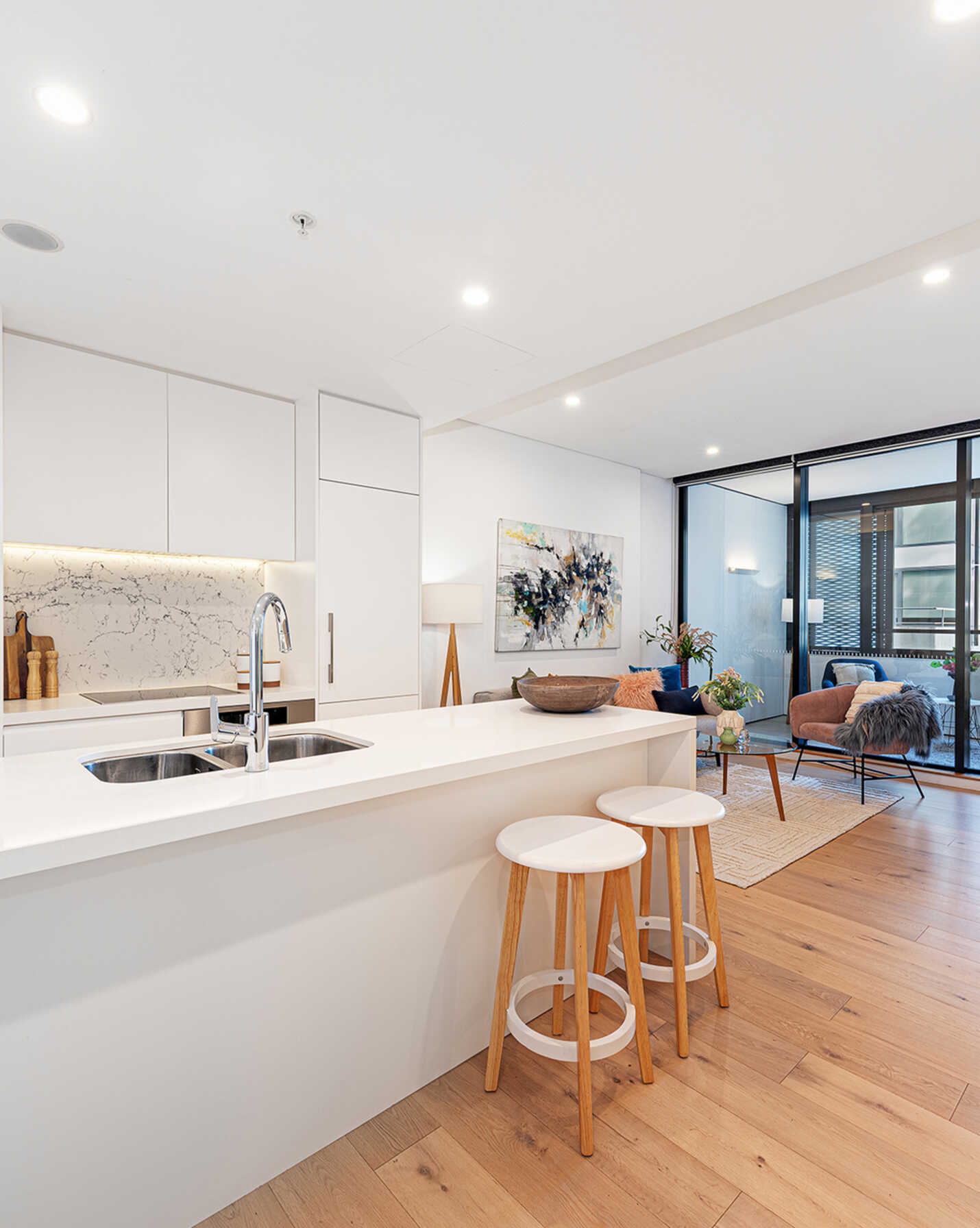 703/229 Miller Street North Sydney, Sydney - Thumbnail 5