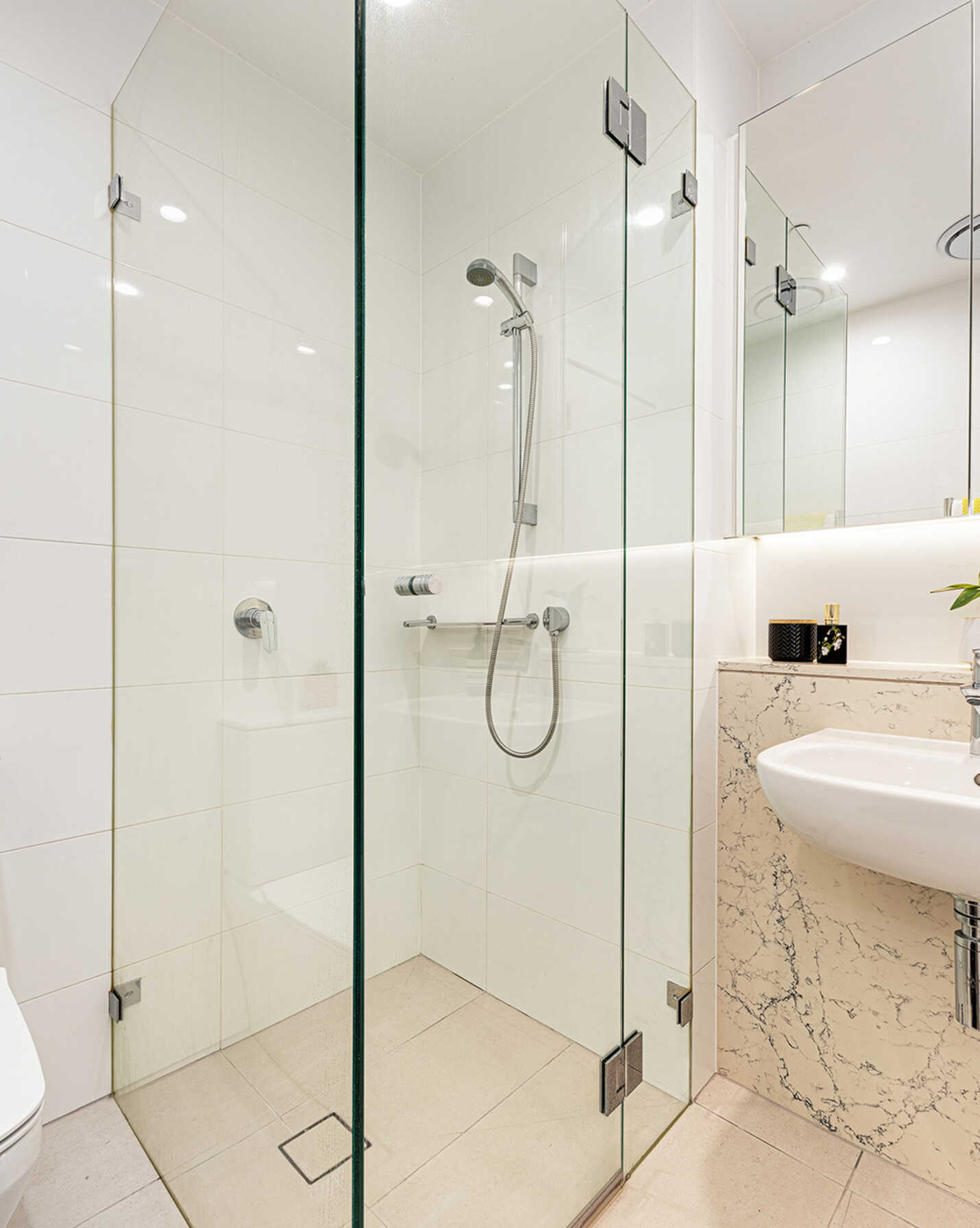 703/229 Miller Street North Sydney, Sydney - Thumbnail 8