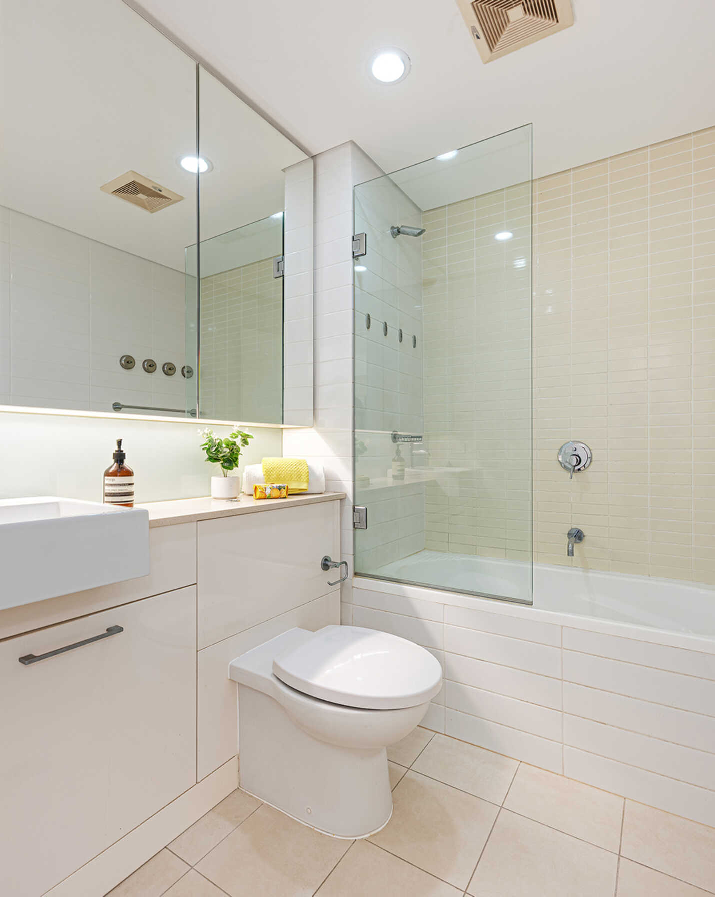 605/4 Duntroon Avenue St Leonards, Leonards - Thumbnail 8