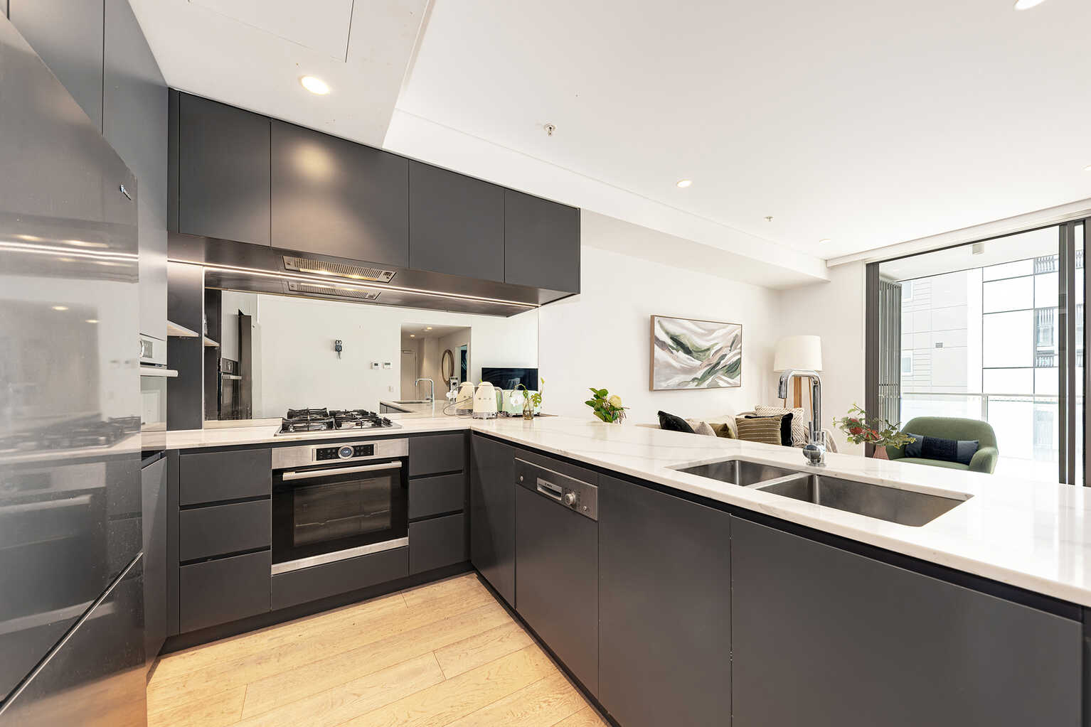 1401/221 Miller Street North Sydney