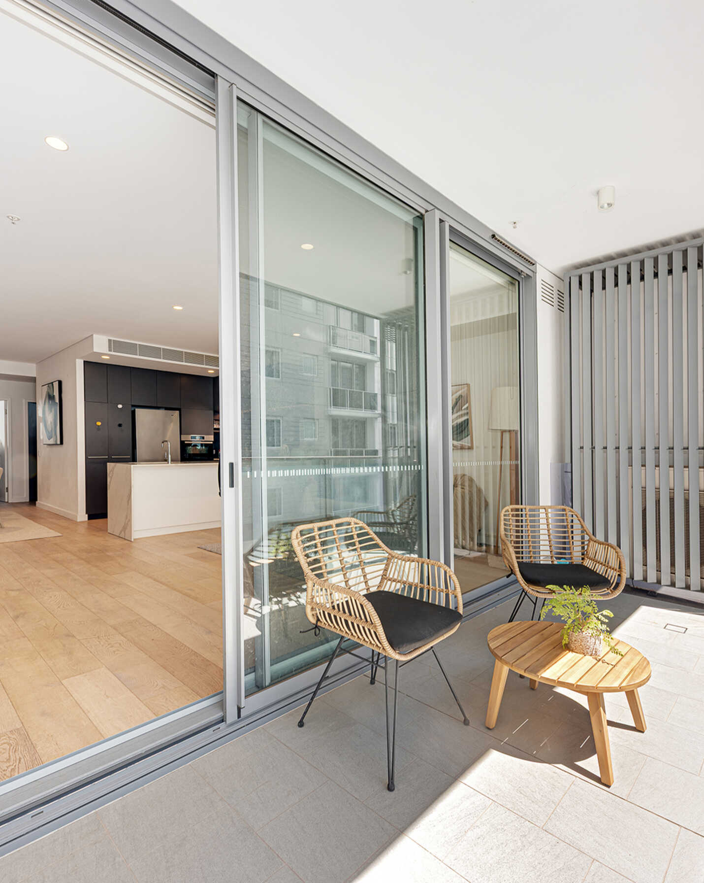 1401/221 Miller Street North Sydney, Sydney - Thumbnail 7
