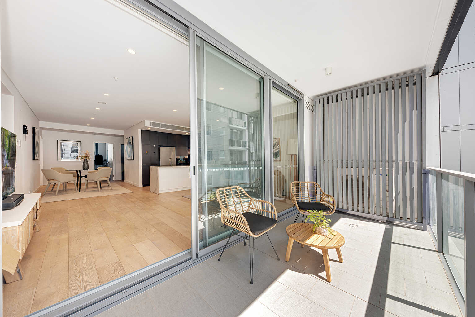 1401/221 Miller Street North Sydney