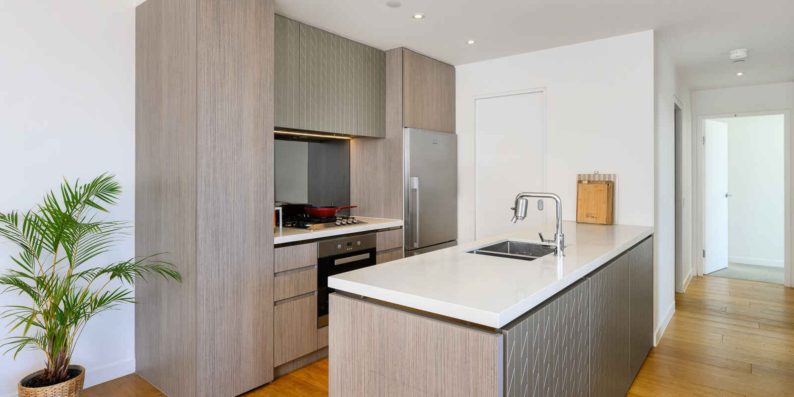 1601/225 Pacific Highway North Sydney