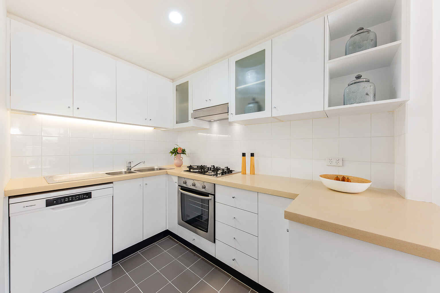 907/79-81 Berry Street North Sydney 907/79-81 Berry Street North Sydney