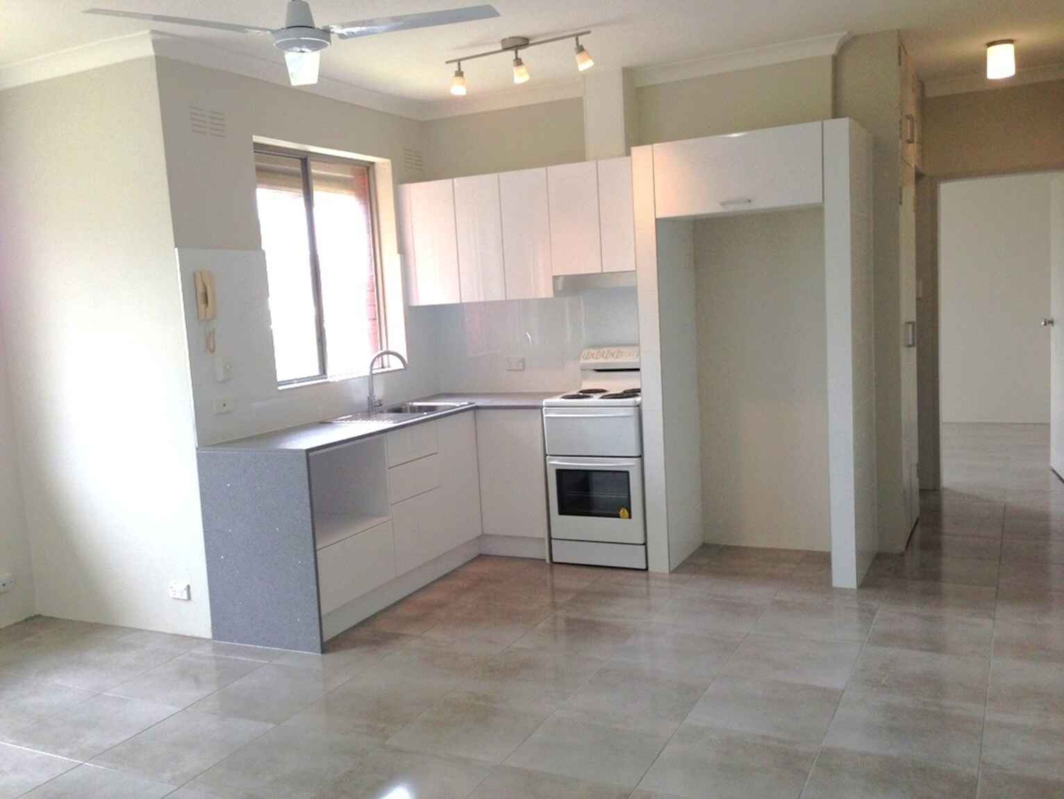 8/33 Graham Road Narwee