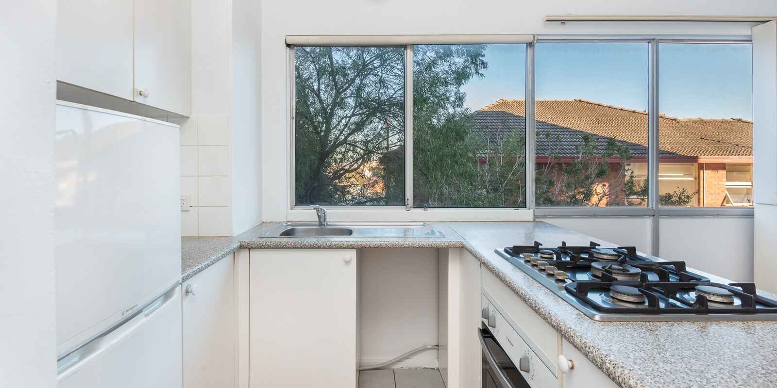 2/42 Ben Boyd Road Neutral Bay