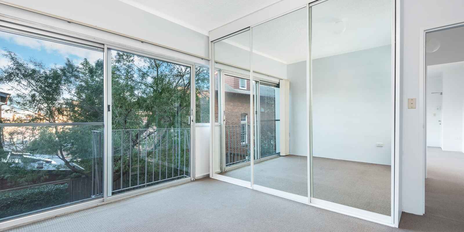 2/42 Ben Boyd Road Neutral Bay