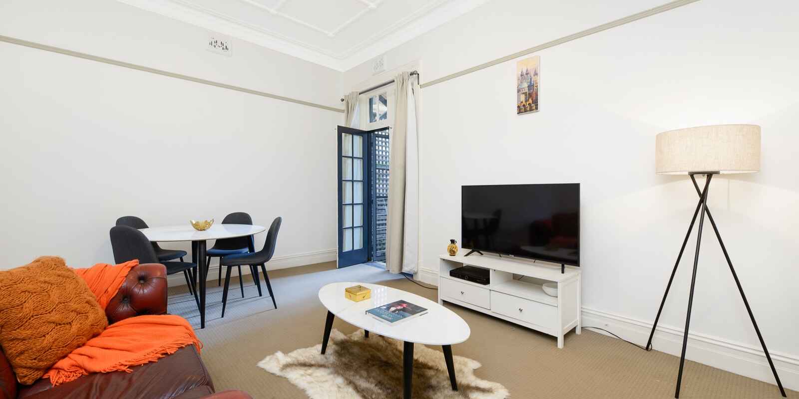 4/15 East Crescent Street McMahons Point