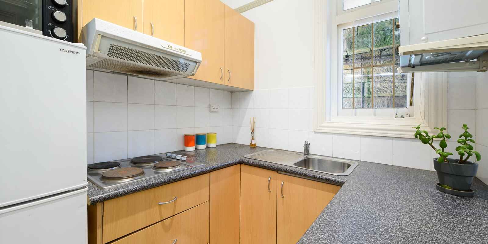 4/15 East Crescent Street McMahons Point