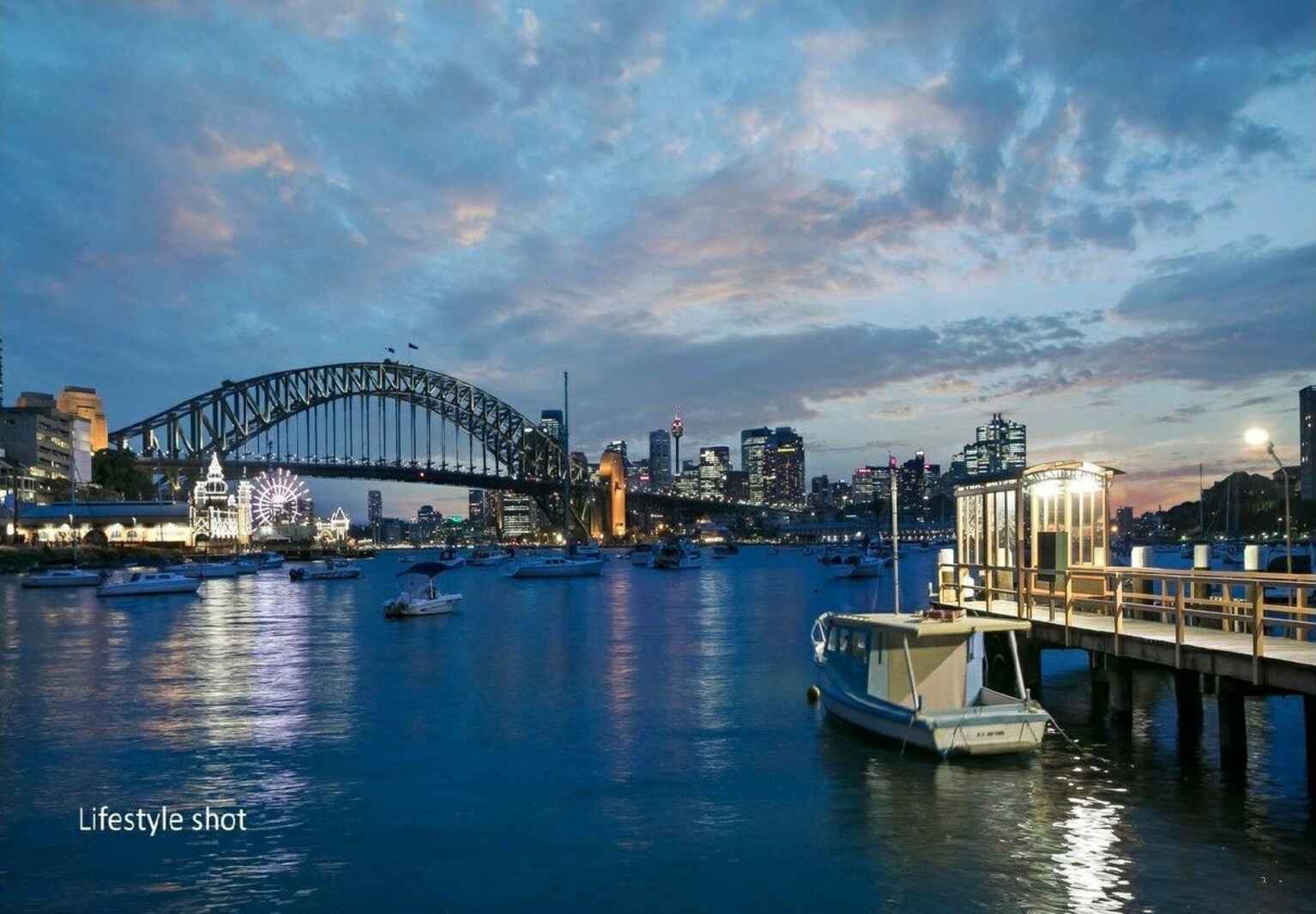 4/15 East Crescent Street McMahons Point