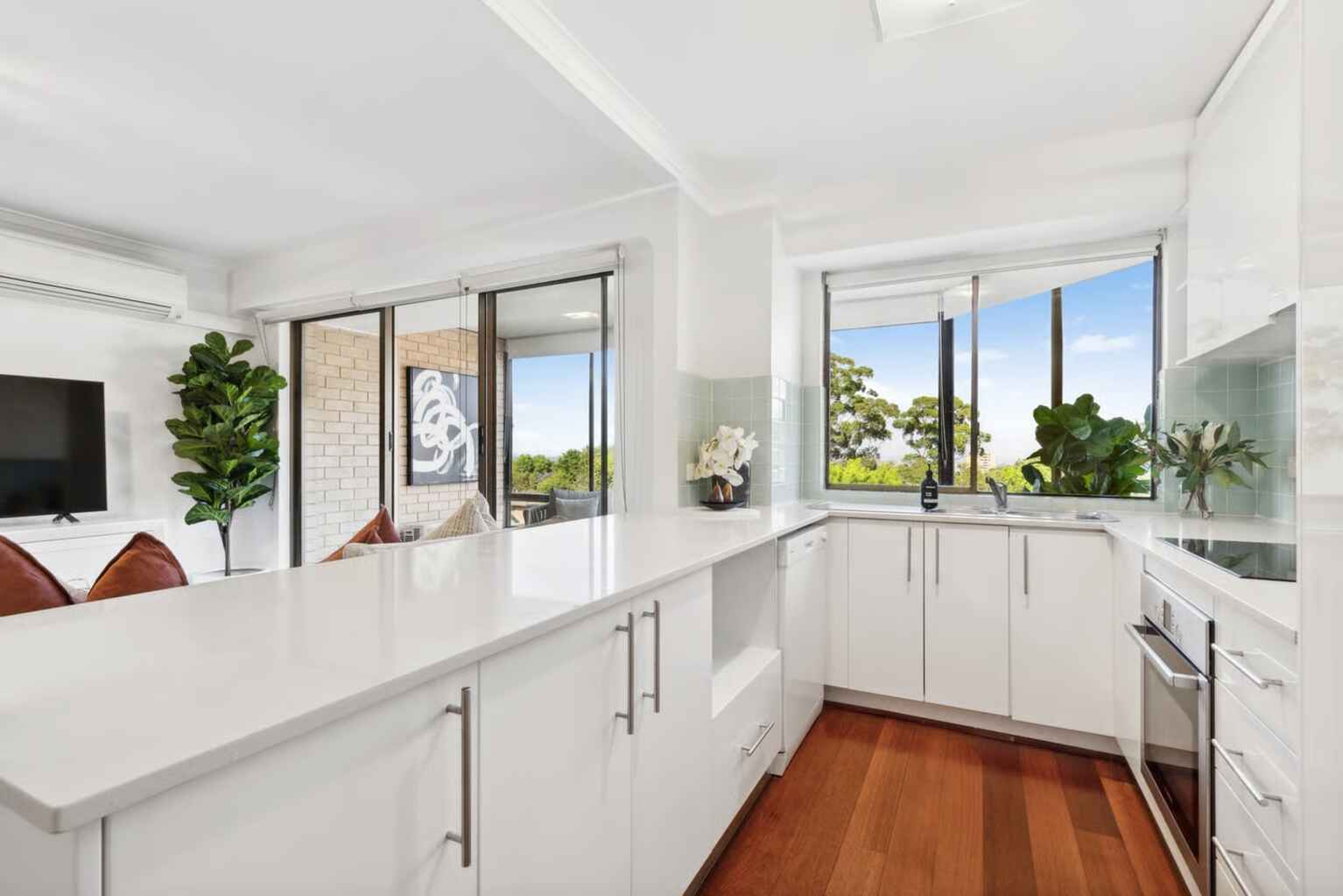 25/174-180 Pacific Highway North Sydney