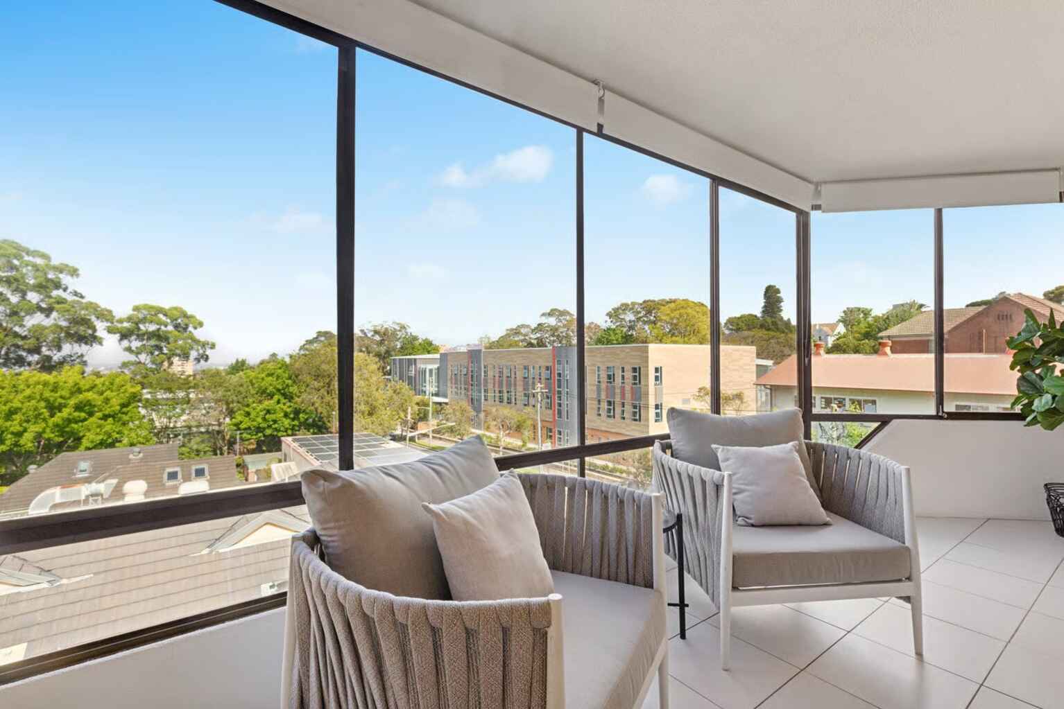 25/174-180 Pacific Highway North Sydney