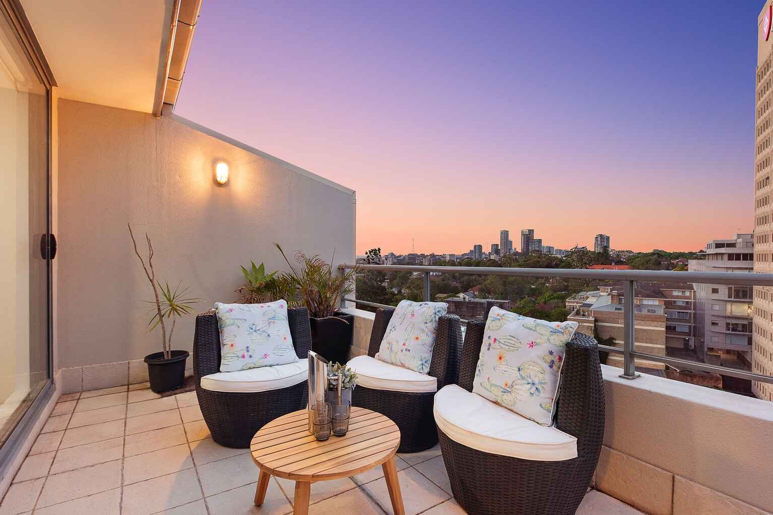 801/2-10  Mount Street North Sydney