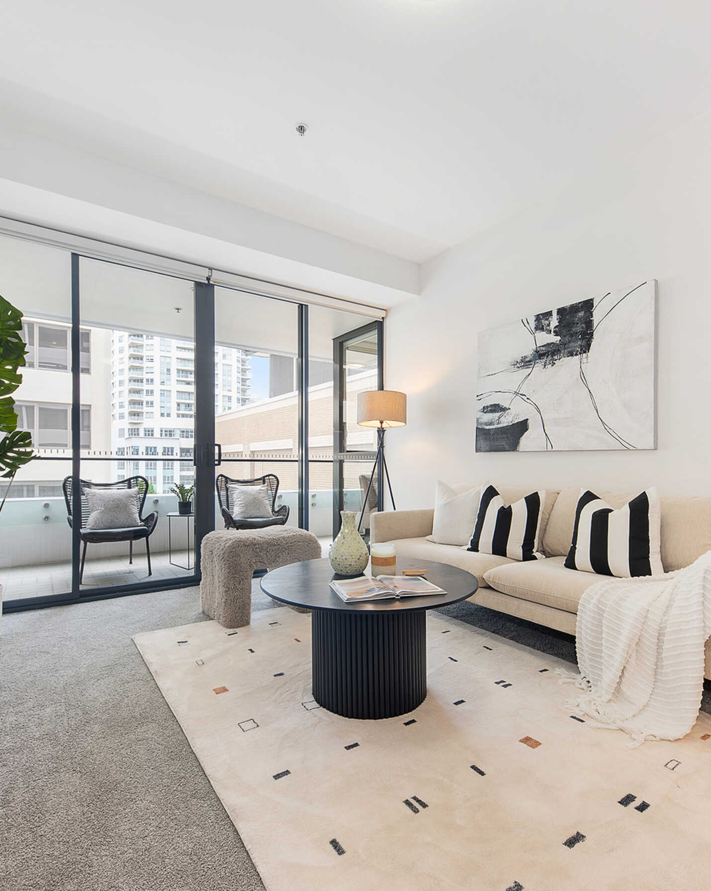 707/138 Walker Street North Sydney, Sydney - Thumbnail 2