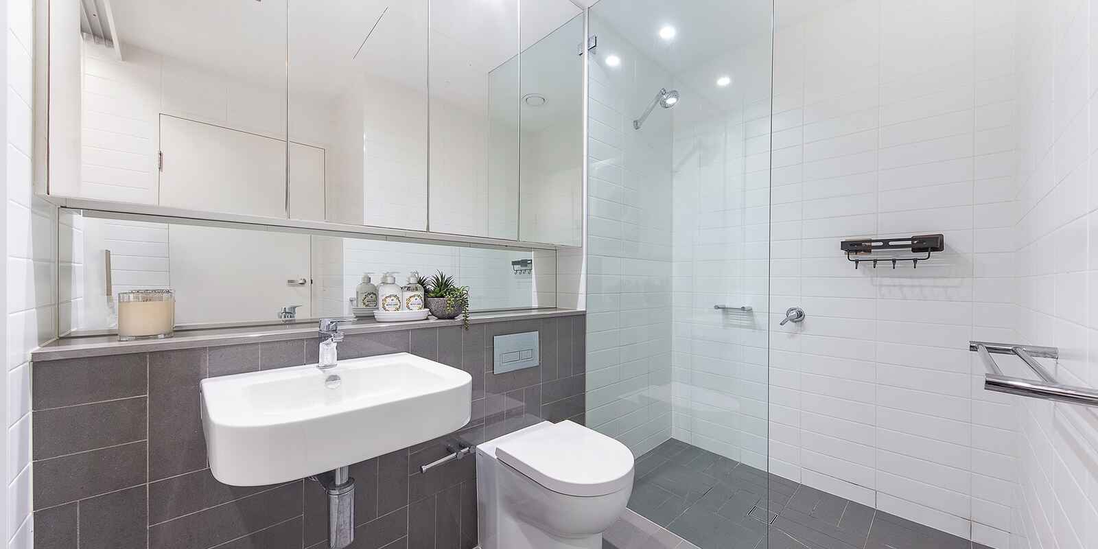 707/138 Walker Street North Sydney