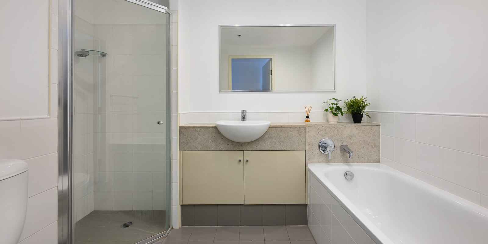 2205/79-81 Berry Street North Sydney