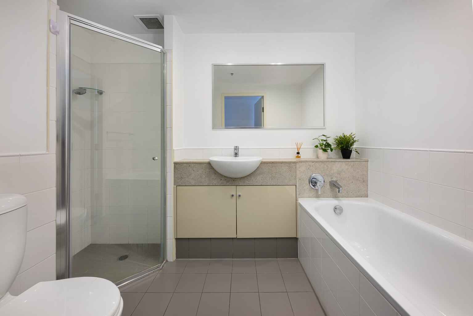 2205/79-81 Berry Street North Sydney