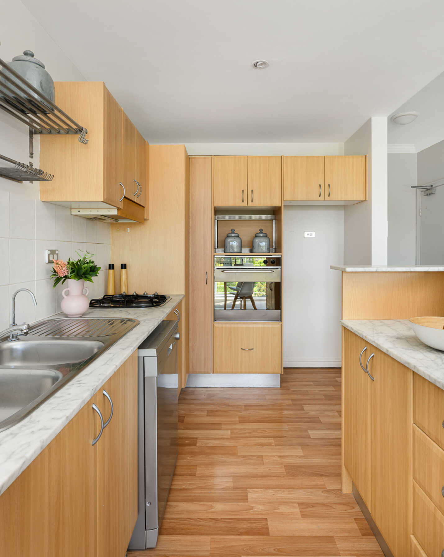 13/28 Ridge Street North Sydney, Sydney - Thumbnail 2