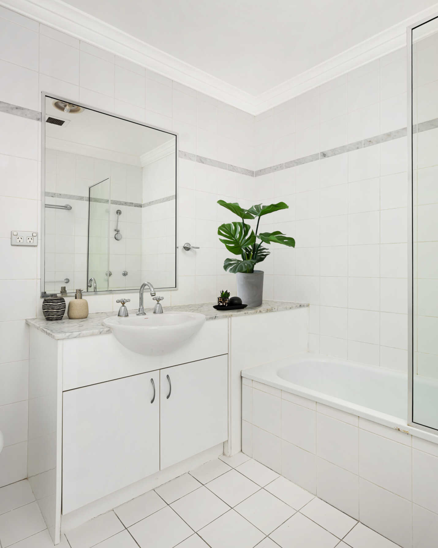 13/28 Ridge Street North Sydney, Sydney - Thumbnail 4
