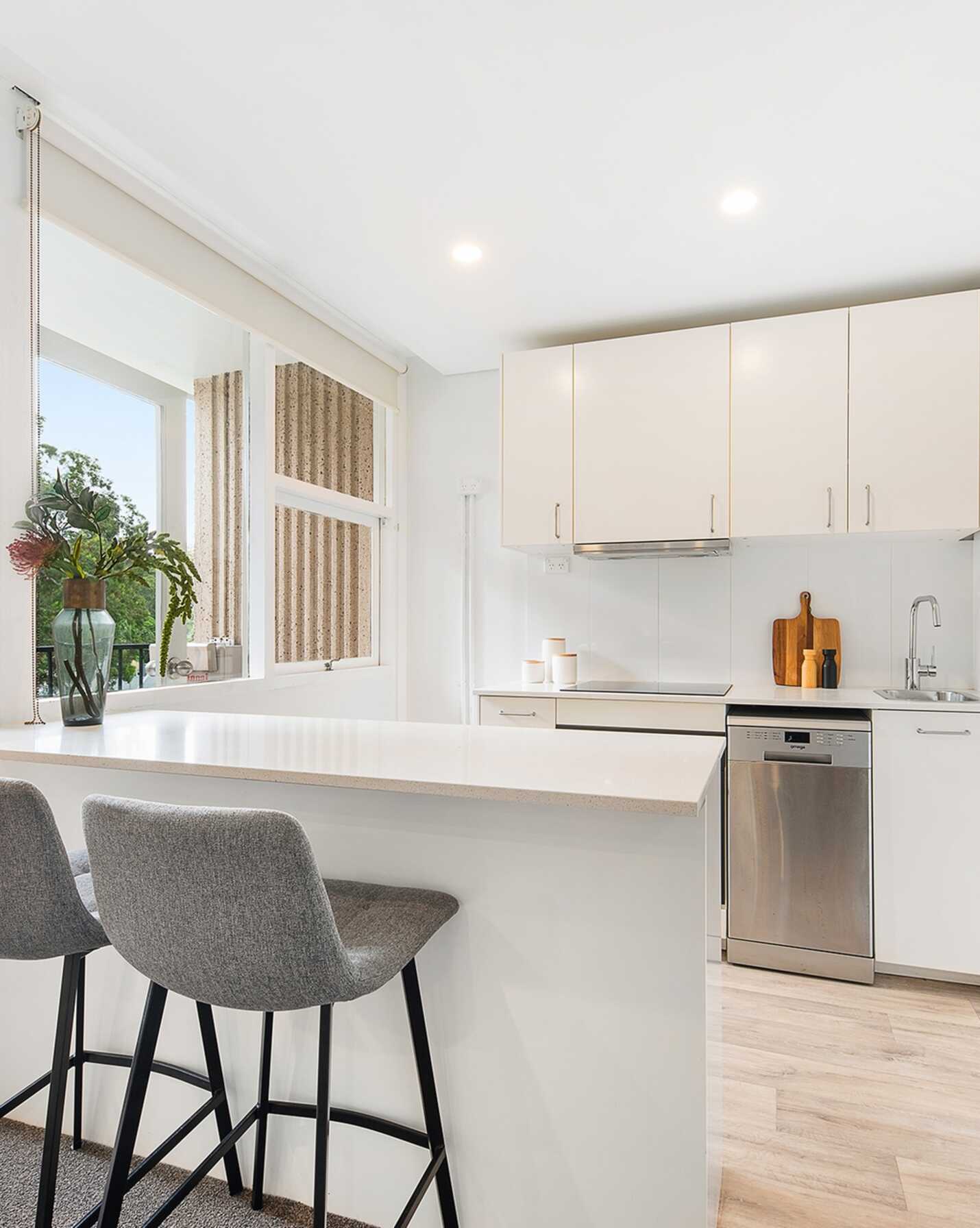 408/27 Neutral Street North Sydney, Sydney - Thumbnail 3