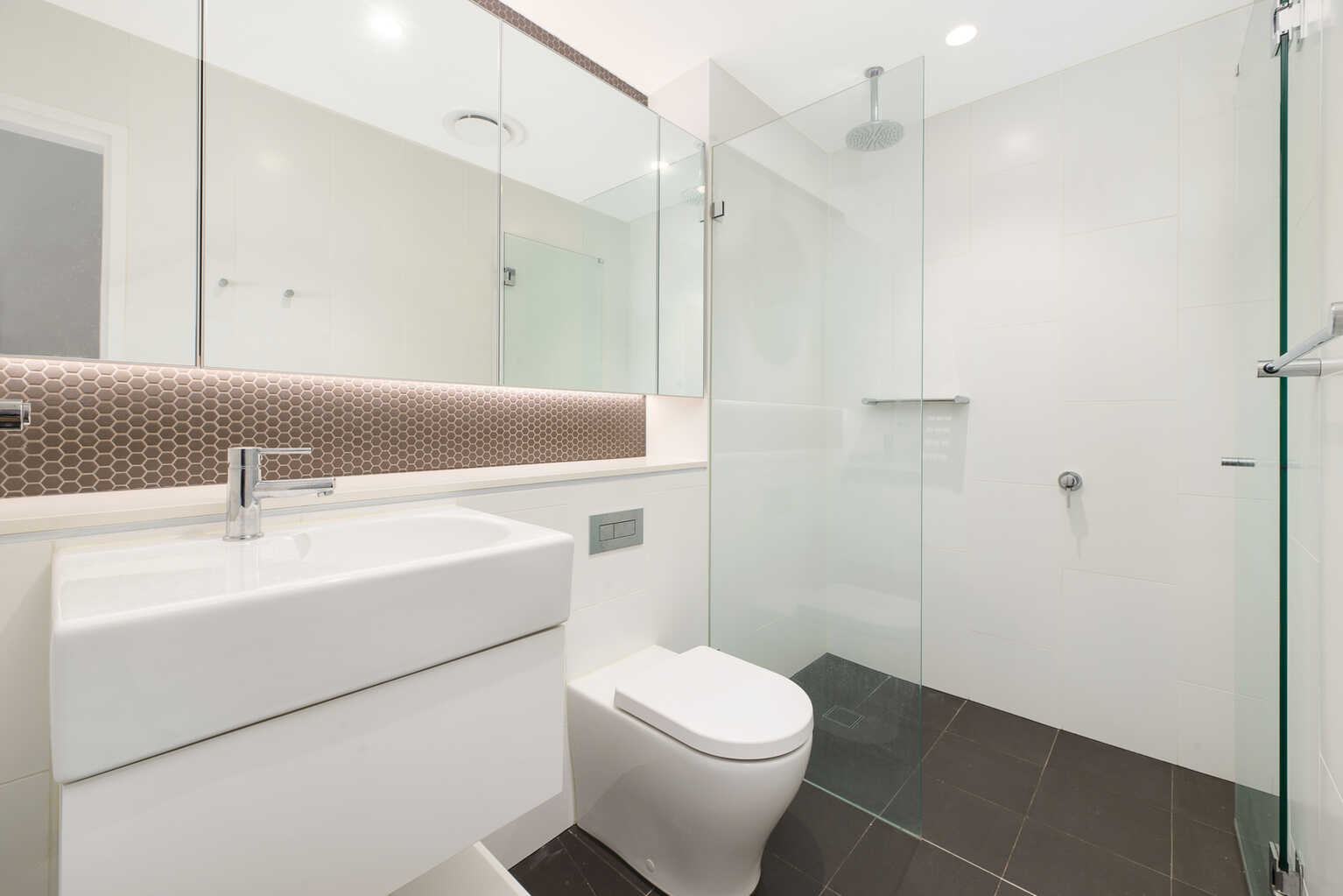 1910/221 Miller Street North Sydney