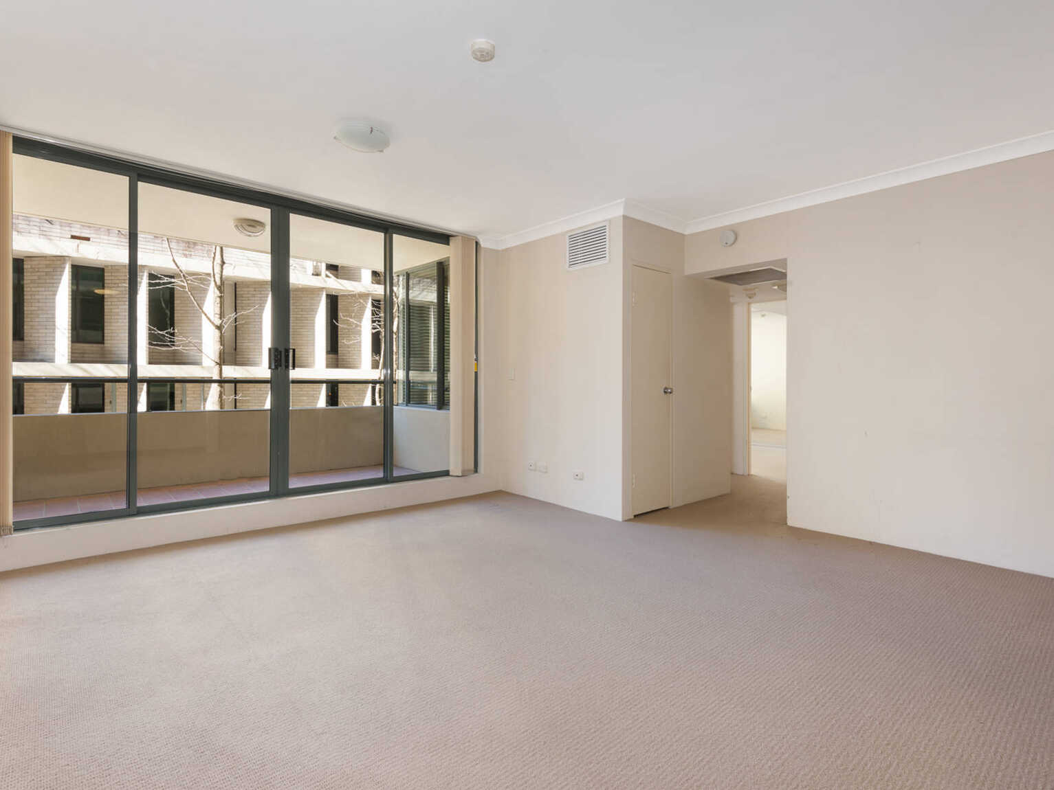 G01/37-39 McLaren Street North Sydney