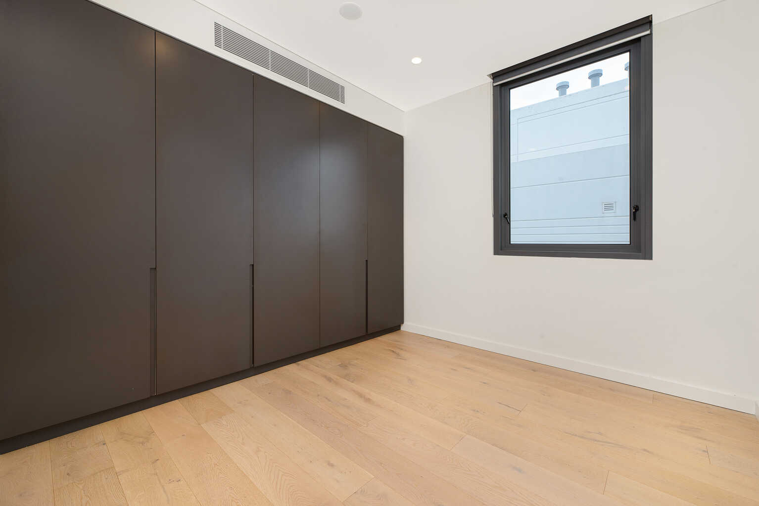 1910/221 Miller Street North Sydney