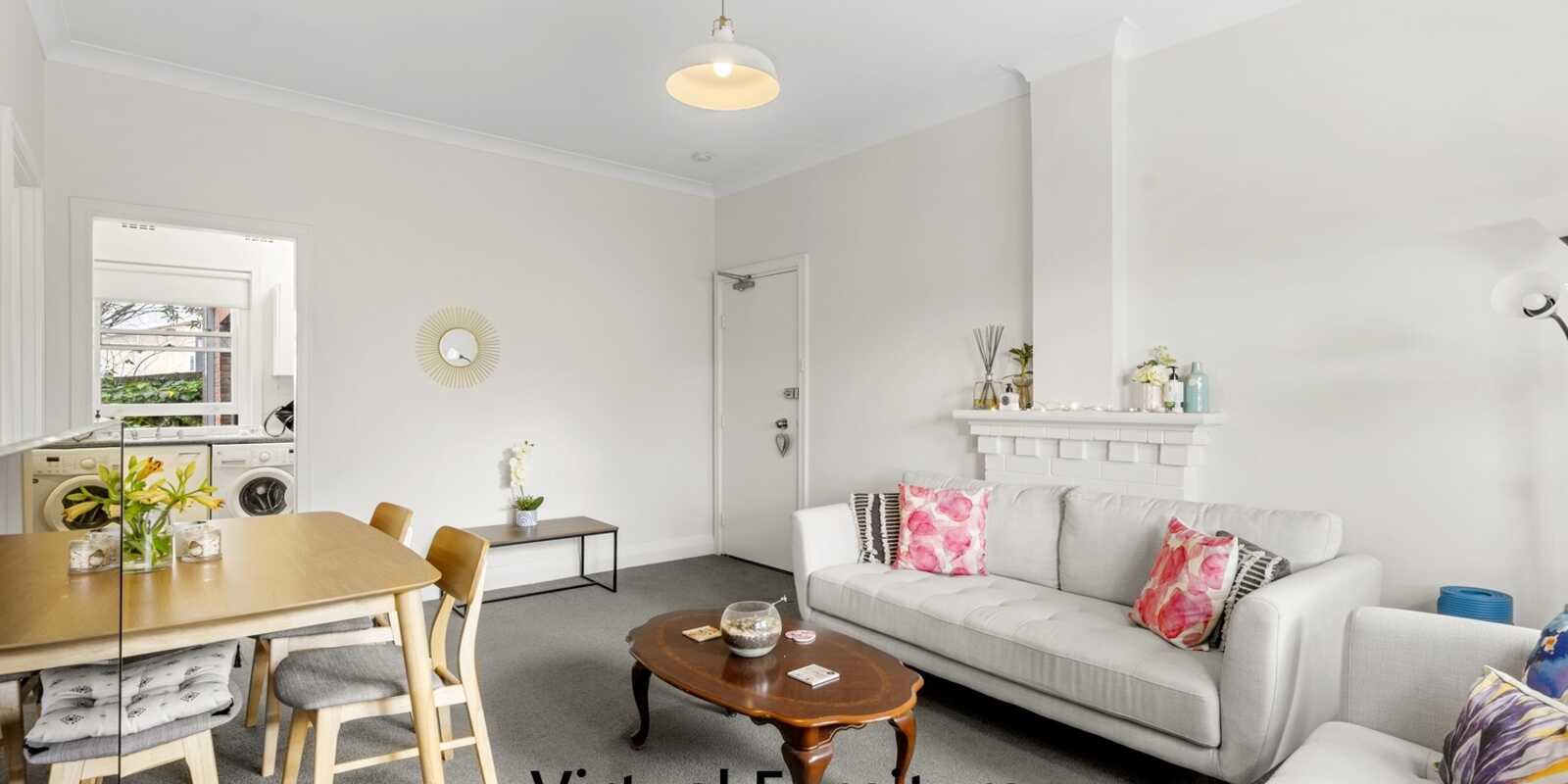 4/214 Blues Point Road North Sydney